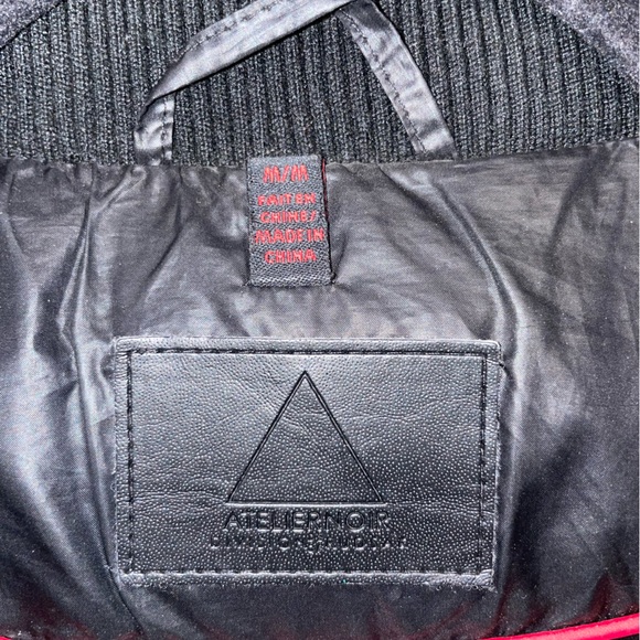 Black winter jacket with a double zipper. Comfy and warm. I’ve worn it 2 winter. - Picture 2 of 2